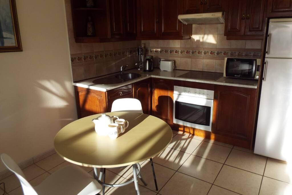Playa Bastian A47 - Ocean View Apartment กอสตา เตกีสเซ ภายนอก รูปภาพ