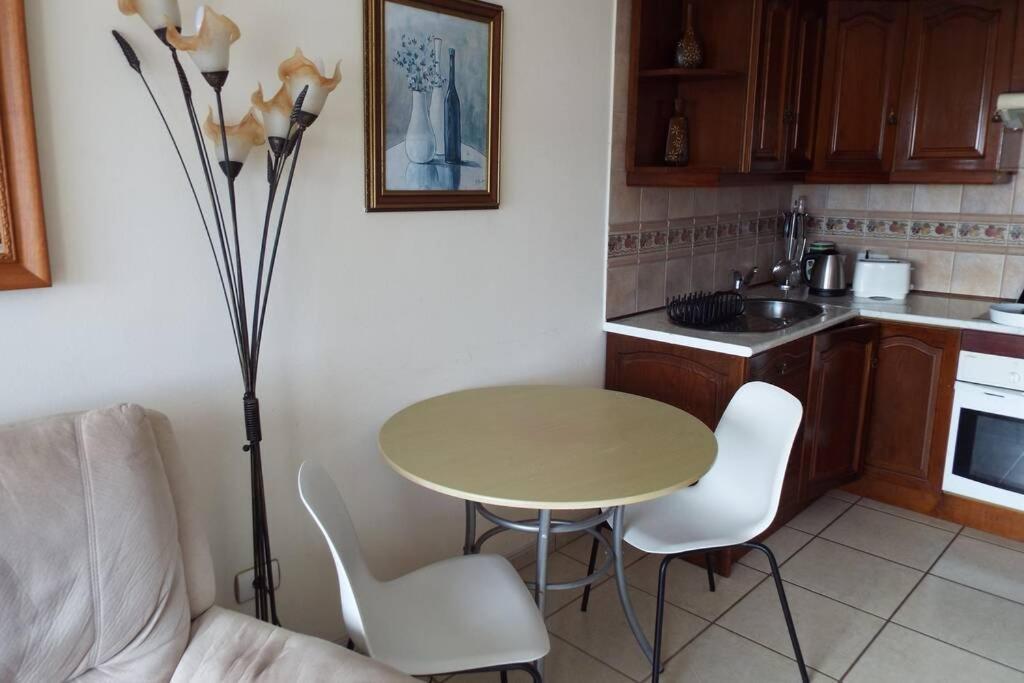 Playa Bastian A47 - Ocean View Apartment กอสตา เตกีสเซ ภายนอก รูปภาพ